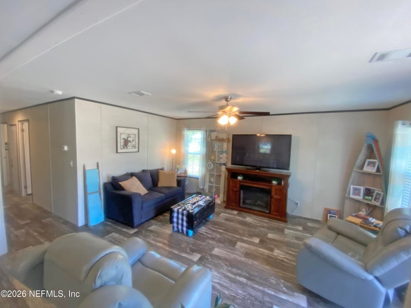 203 5th Ave, Palatka, FL 32177