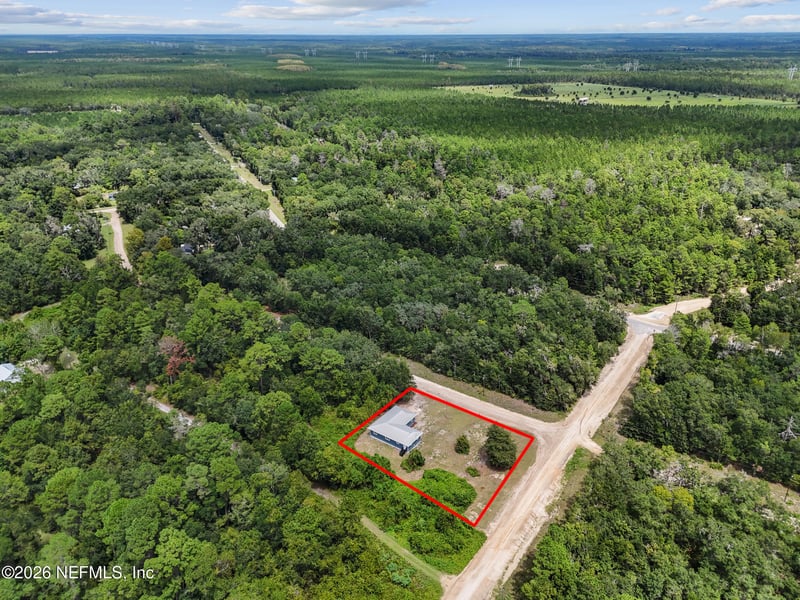 127 Rainbow Dr, Florahome, FL 32140