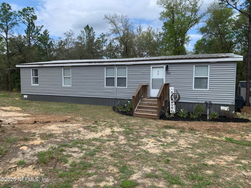 246 Rainbow Dr, Hawthorne, FL 32640