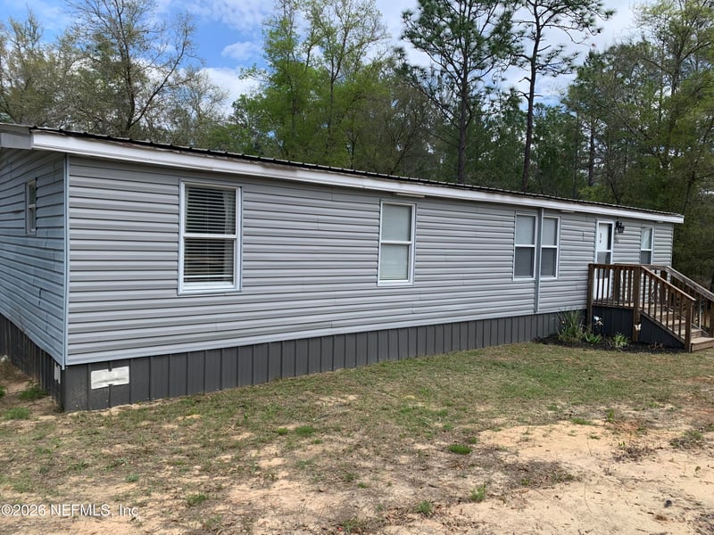 246 Rainbow Dr, Hawthorne, FL 32640