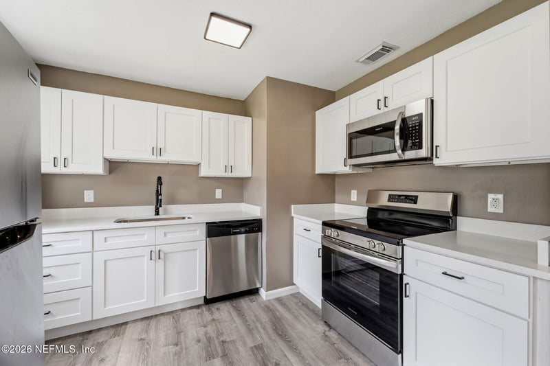 5170 Cain Ln, Jacksonville, FL 32254