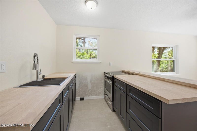 2949 Ernest St, Jacksonville, FL 32205