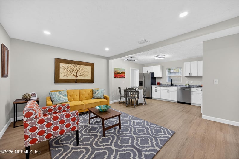 8112 Devoe St, Jacksonville, FL 32220