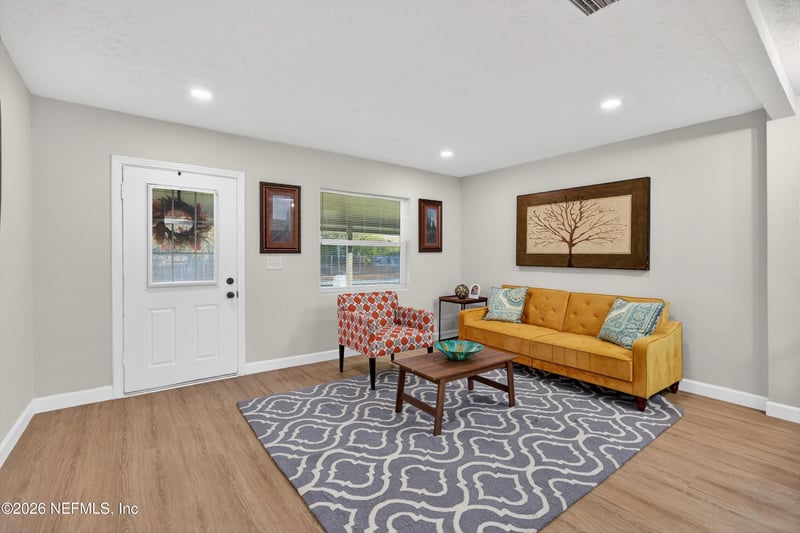 8112 Devoe St, Jacksonville, FL 32220