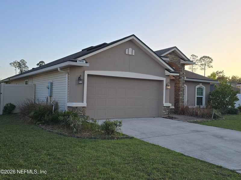 9932 Patriot Ct, Jacksonville, FL 32221