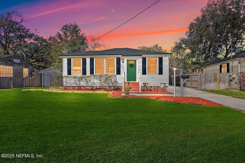 1282 Macarthur St, Jacksonville, FL 32205