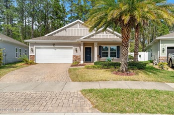 16198 Blossom Lake Dr, Jacksonville, FL 32218