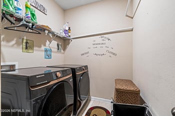 16198 Blossom Lake Dr, Jacksonville, FL 32218