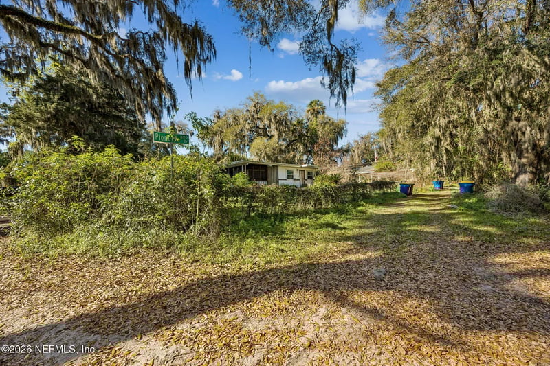 862 Pioneer Dr, Jacksonville, FL 32233