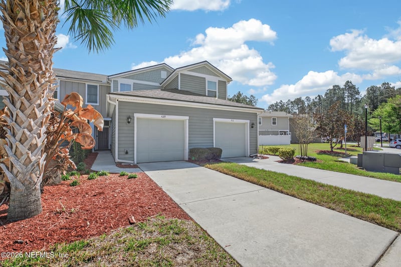 429 Servia Dr, St Johns, FL 32259