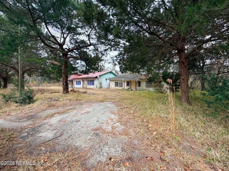 435 River Rd, Palatka, FL 32177