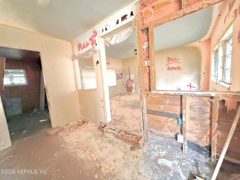 435 River Rd, Palatka, FL 32177