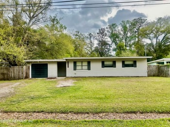 2917 Parr Ct, Jacksonville, FL 32216