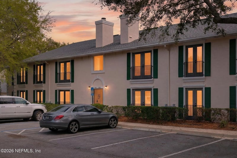 13715 Richmond Park Dr #502, Jacksonville, FL 32224