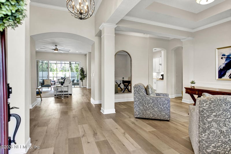 77 Manor Ln, St Johns, FL 32259