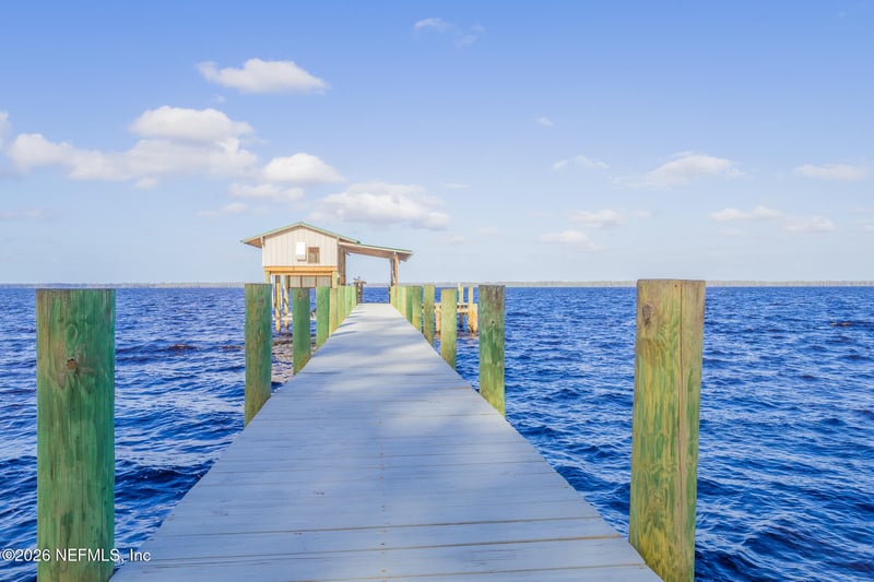 102 Lake Ave, Crescent City, FL 32112