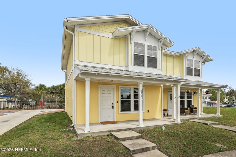 101 Oceangate Dr, Atlantic Beach, FL 32233