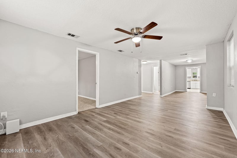 4044 Hunter Cir, Jacksonville, FL 32207