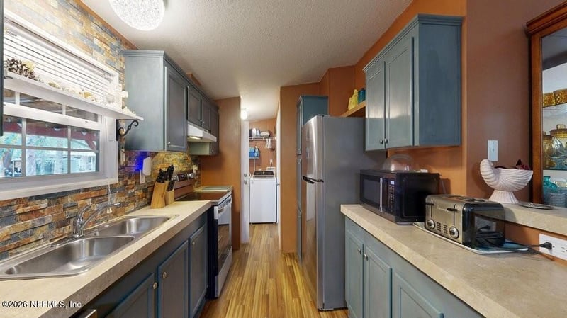 21238 150th St, Fort Mccoy, FL 32134