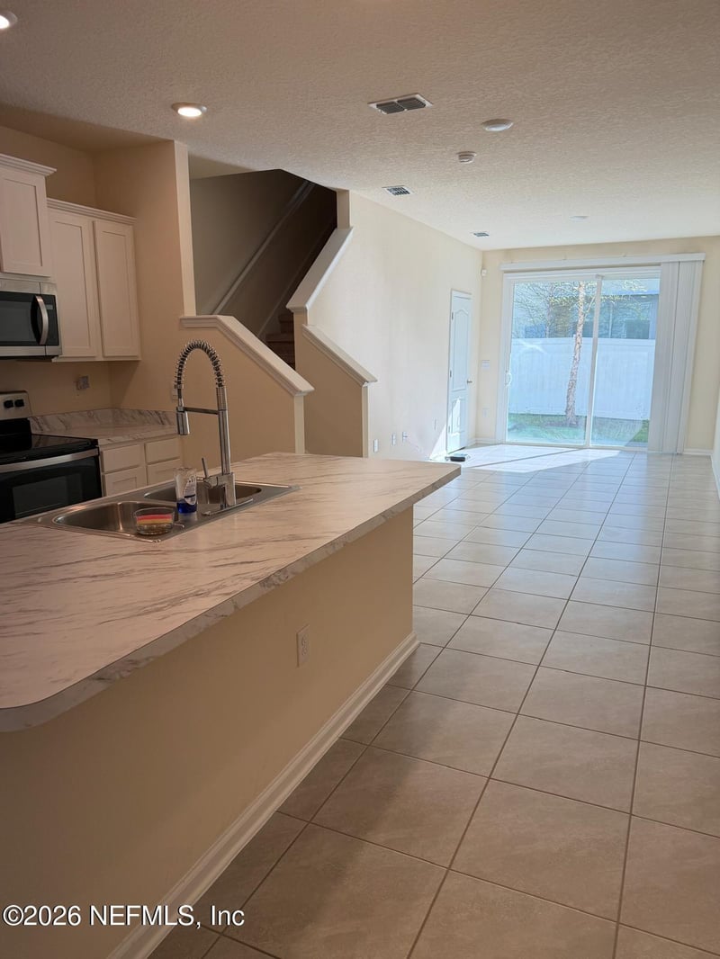 855 Centennial St, Jacksonville, FL 32211