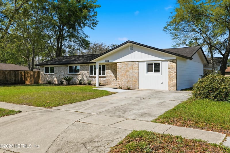 9901 Moss Side Ln, Jacksonville, FL 32257