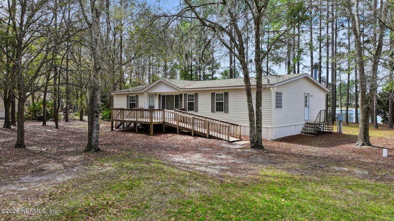 5338 Island Lake Dr, Jacksonville, FL 32226