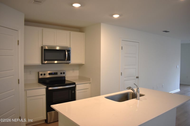 2731 Iron Rock Ct, Jacksonville, FL 32254