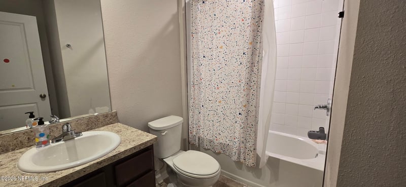 5960 Creekside Crossing Dr, Jacksonville, FL 32210