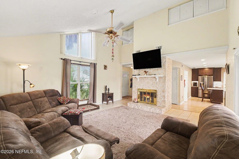 594 John Pinn Pl, Orange Park, FL 32073