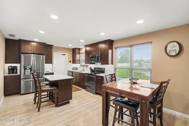 594 John Pinn Pl, Orange Park, FL 32073