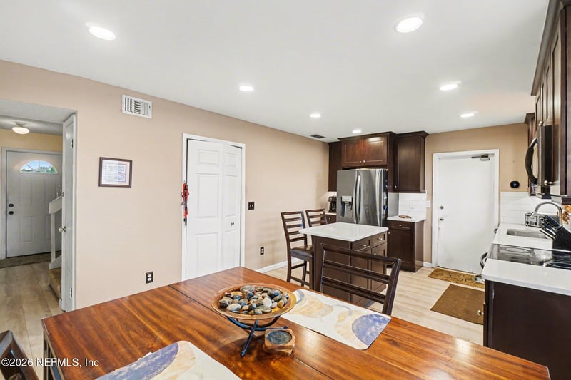 594 John Pinn Pl, Orange Park, FL 32073