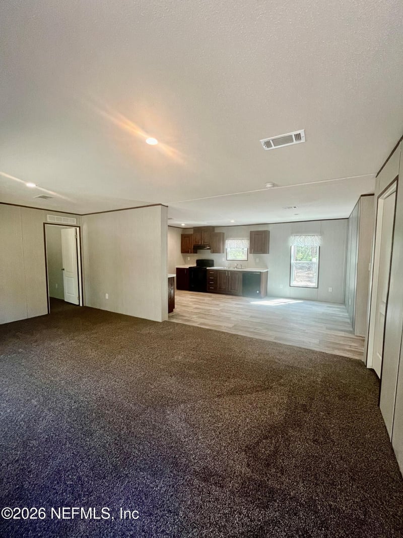 400 Holly Ave, Florahome, FL 32140