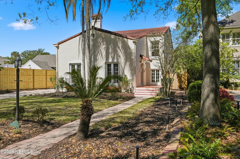 833 Sorrento Rd, Jacksonville, FL 32207