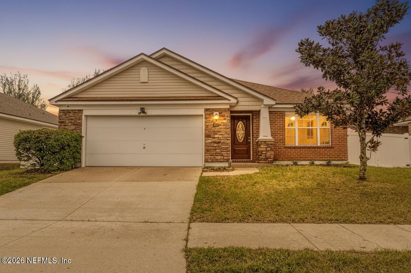 4631 Glendas Meadow Dr, Jacksonville, FL 32210