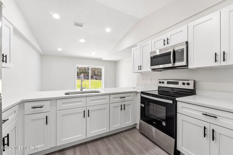 5570 Redpoll Ave, Jacksonville, FL 32219