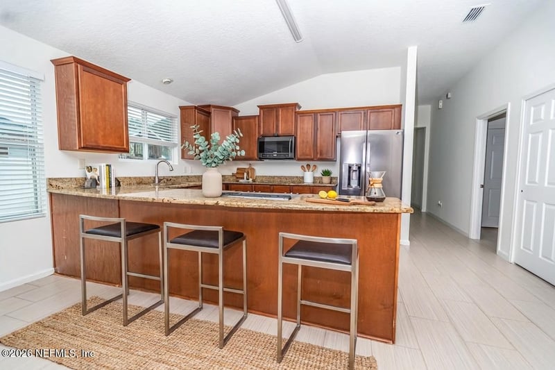 4631 Glendas Meadow Dr, Jacksonville, FL 32210