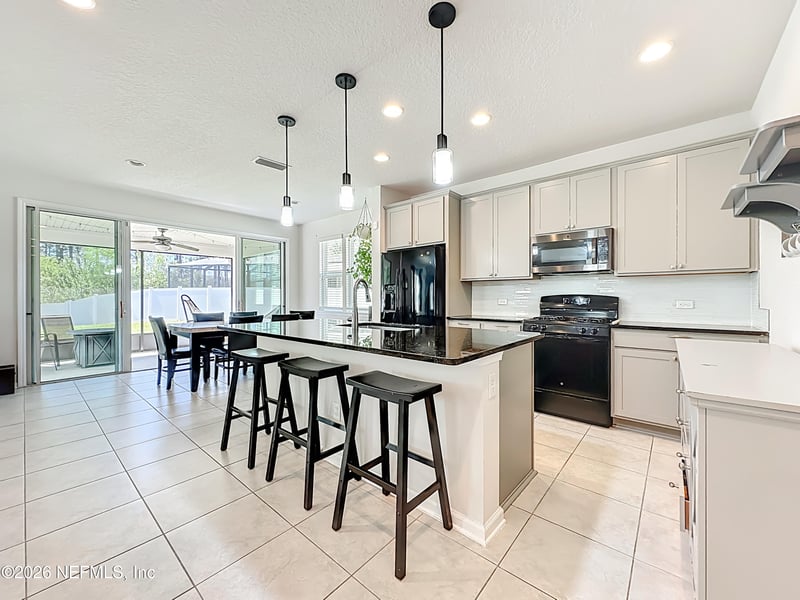 173 Flach Dr, St Johns, FL 32259