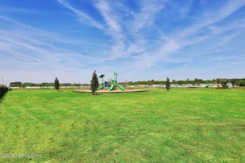 7069 Sandperch St, Jacksonville, FL 32244