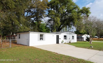 1304 King Arthur Rd, Jacksonville, FL 32211