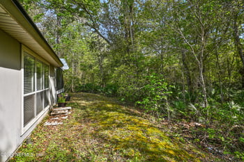 494 Apple Creek Dr, Jacksonville, FL 32218