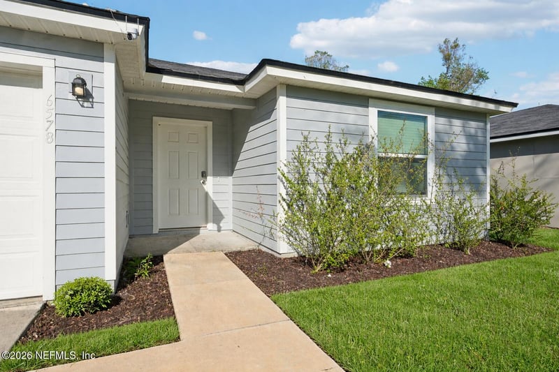 6578 Flowers Ave, Jacksonville, FL 32244