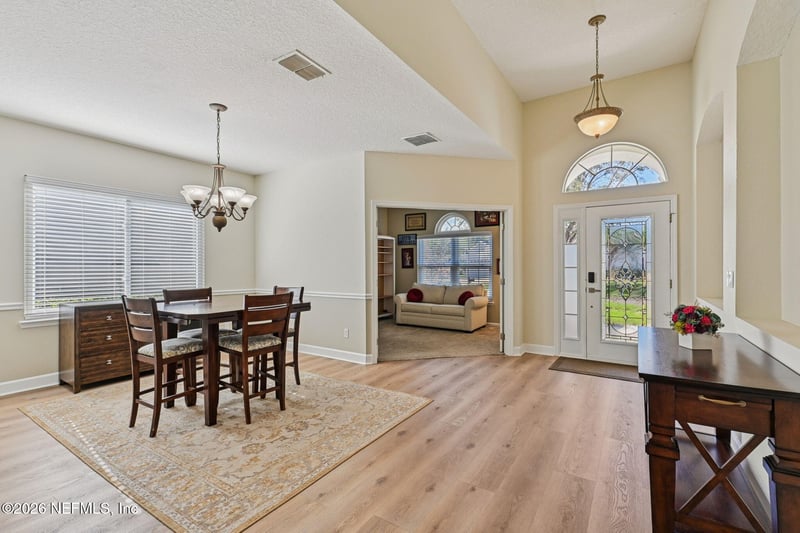 1328 Barrington Cir, St Augustine, FL 32092