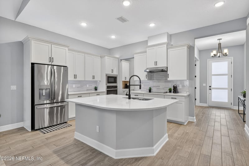 9809 Invention Ln, Jacksonville, FL 32256