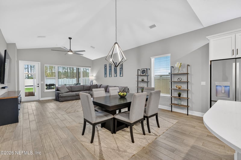 9809 Invention Ln, Jacksonville, FL 32256