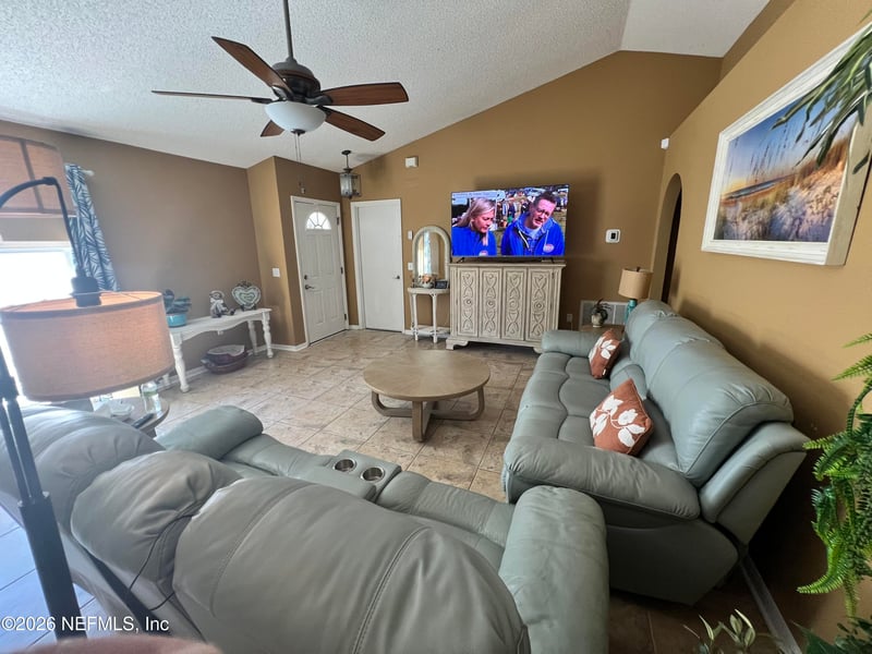 1567 Slash Pine Ct, Orange Park, FL 32073