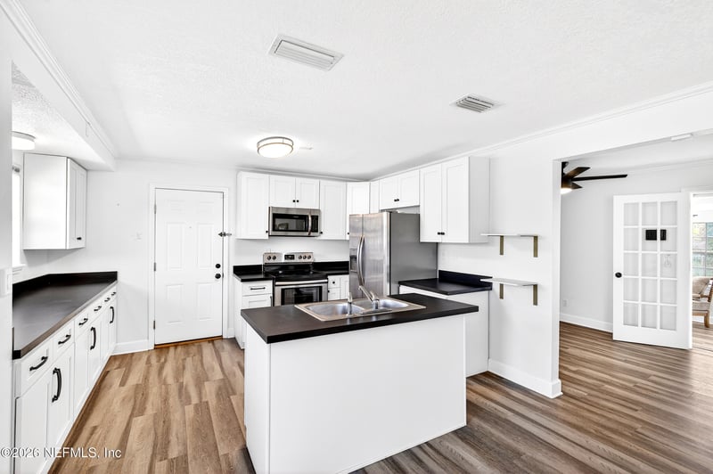 666 Edgewood Ave, Jacksonville, FL 32208