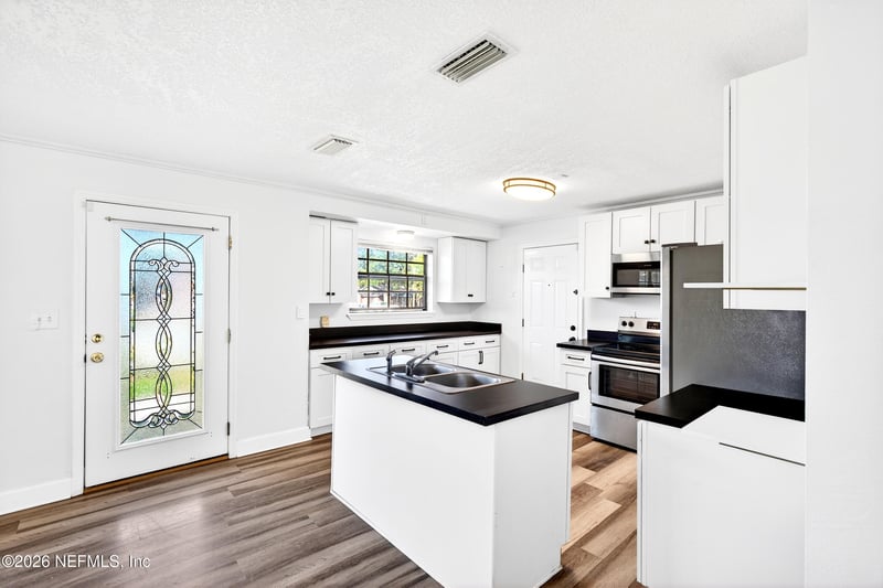 666 Edgewood Ave, Jacksonville, FL 32208