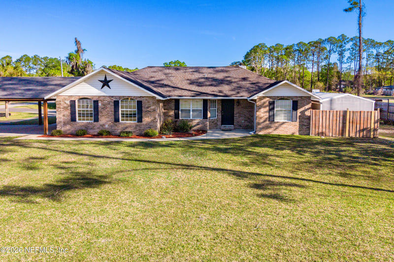 1659 Sr 230 , Starke, FL 32091