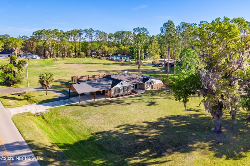 1659 Sr 230 , Starke, FL 32091