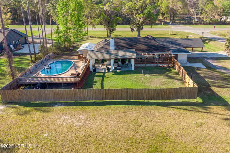 1659 Sr 230 , Starke, FL 32091